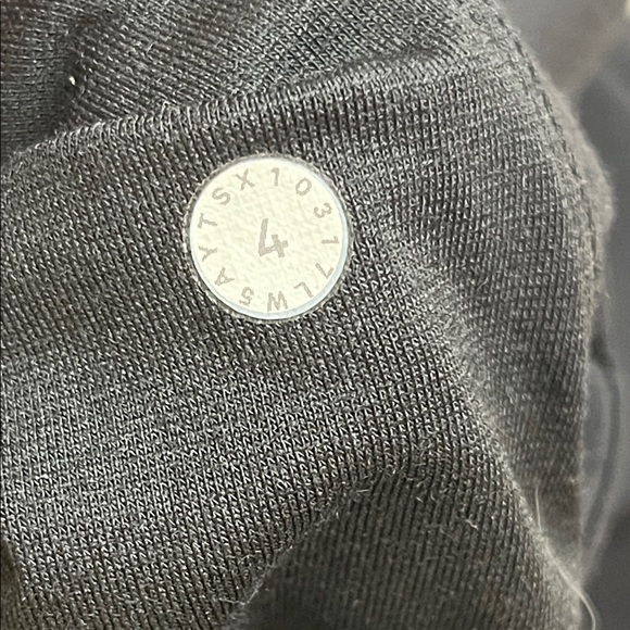 Lululemon Take It Easy Pant (31"), black, size 4, MSRP $108 - Picture 6 of 15